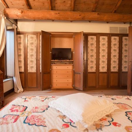 Casale La Meridiana ポンティ・スル・ミンチョ エクステリア 写真