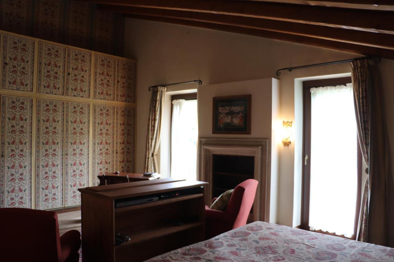 Casale La Meridiana ポンティ・スル・ミンチョ エクステリア 写真