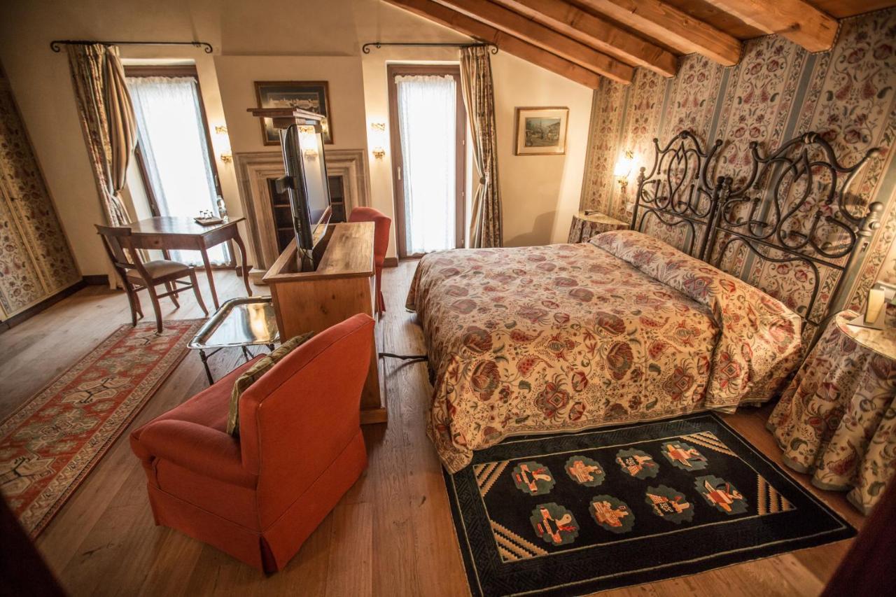 Casale La Meridiana ポンティ・スル・ミンチョ エクステリア 写真